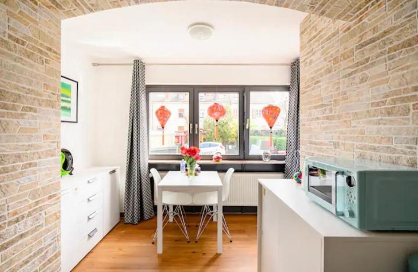 Apartment Guenstiges Gruenes Ferienzimmer Mit Separater Moderner Dusche