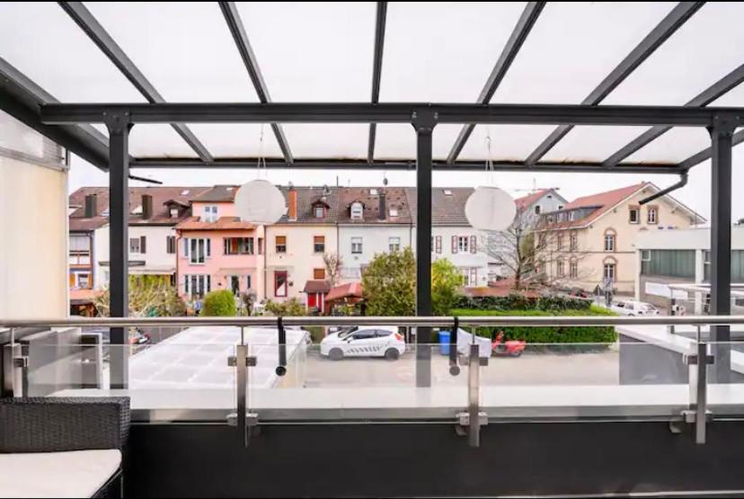 Guenstiges Gruenes Ferienzimmer Mit Separater Moderner Dusche Apartment Lörrach