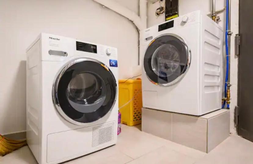 Guenstiges Gruenes Ferienzimmer Mit Separater Moderner Dusche *