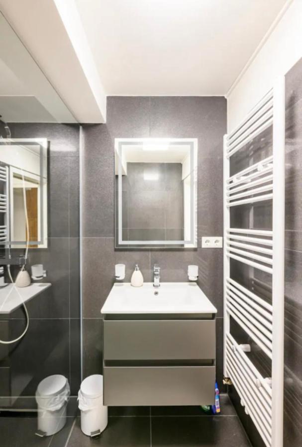 Guenstiges Gruenes Ferienzimmer Mit Separater Moderner Dusche *