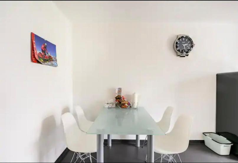 Apartment Guenstiges Gruenes Ferienzimmer Mit Separater Moderner Dusche Lörrach